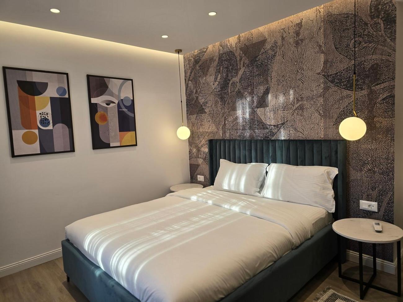 Perla Hotel Pogradec Exterior photo