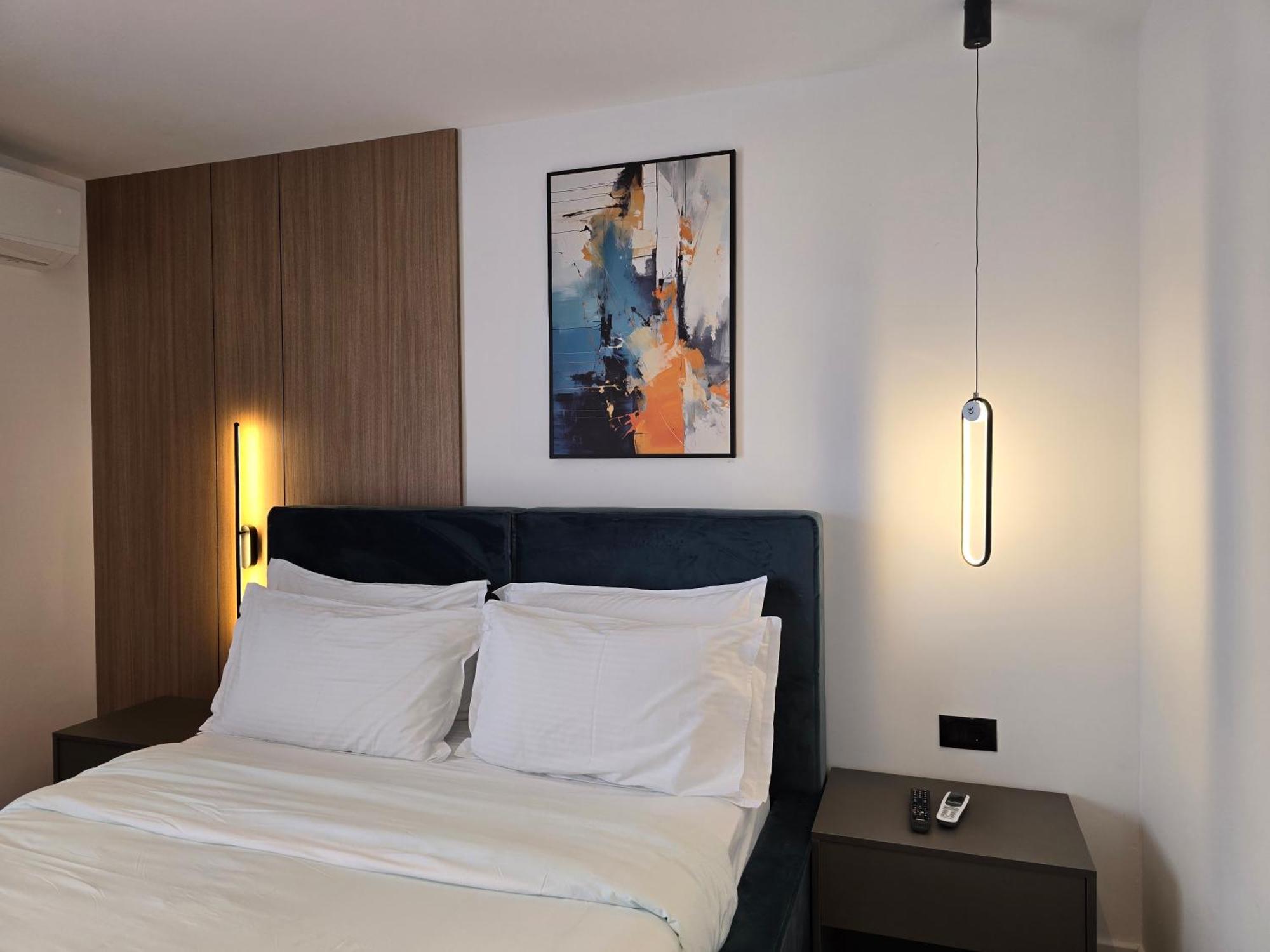 Perla Hotel Pogradec Exterior photo