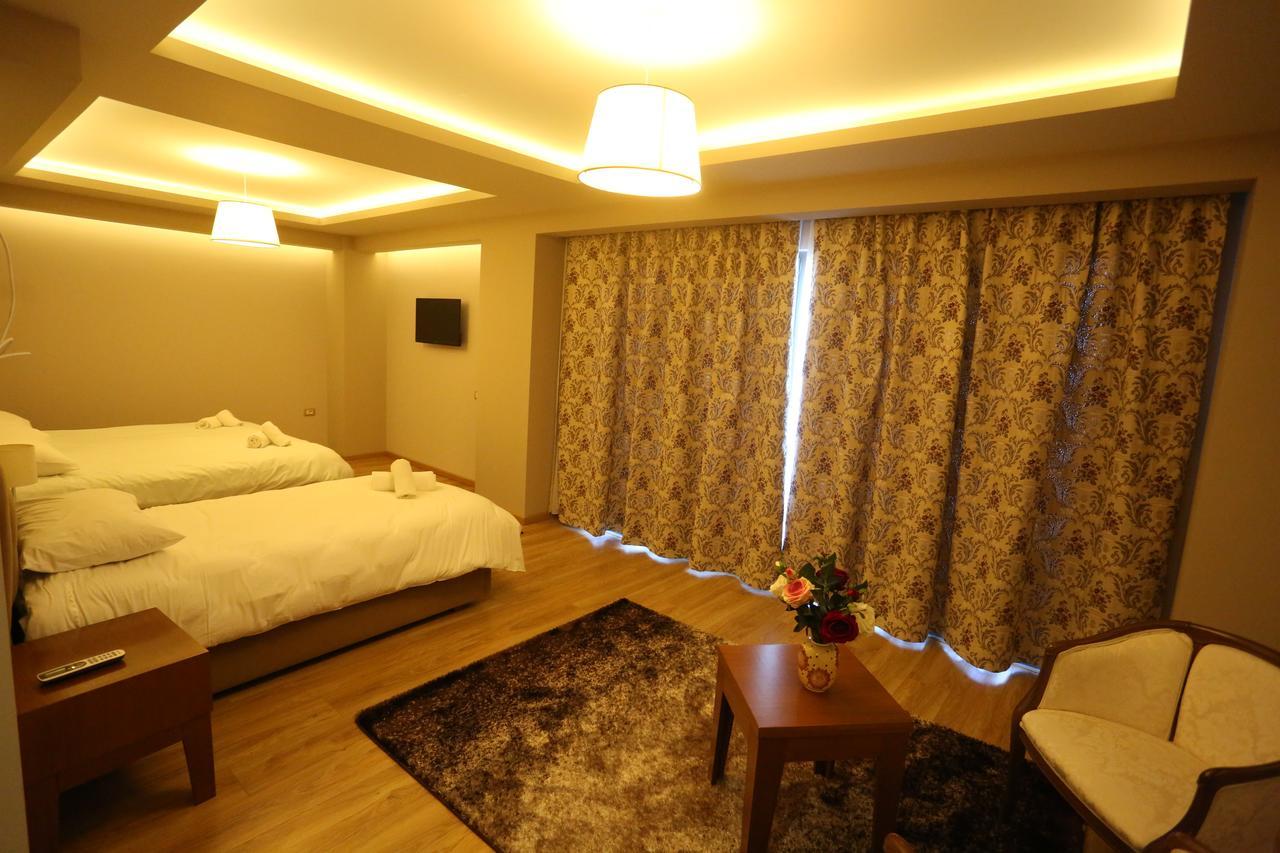 Perla Hotel Pogradec Exterior photo