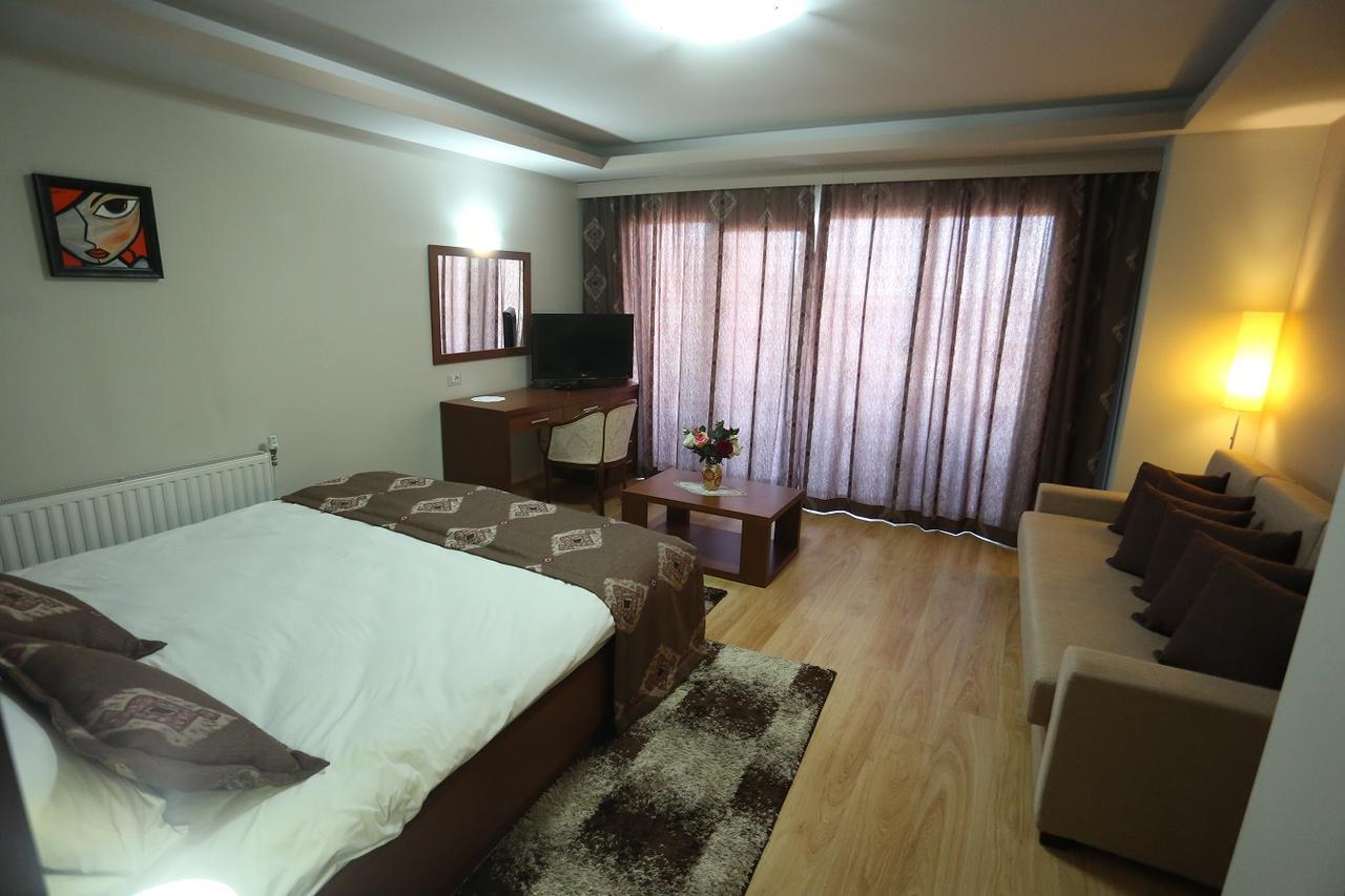 Perla Hotel Pogradec Exterior photo